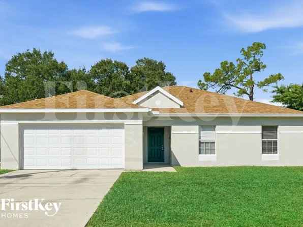 2067 N Chamberlain Blvd, North Port, FL 34286