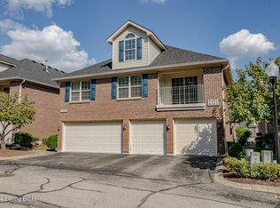 8463 Grand Trevi Dr, Louisville, KY 40228