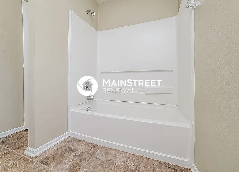 5458 Fairway Forest Dr — Photo 10