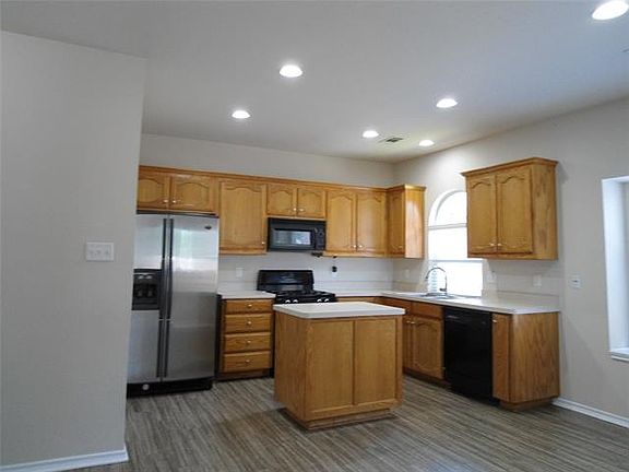 2nd image of 8609 Fernhill Dr