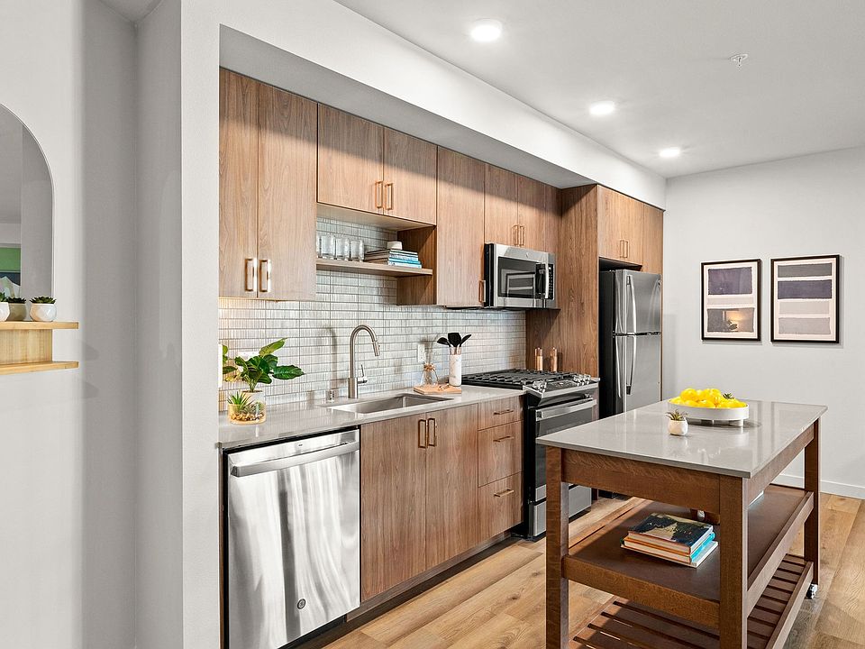 Moveable kitchen islands with storage or pull-up bar seating