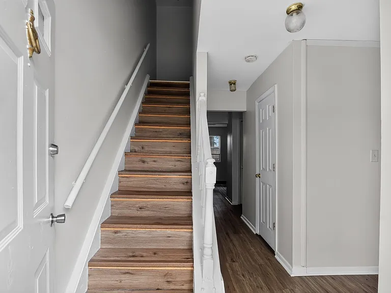 817 Bellows Ave — Photo 13