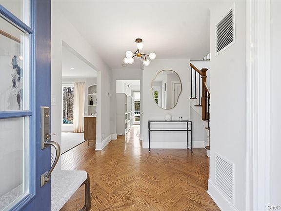 3rd image of 40 Springdale Road