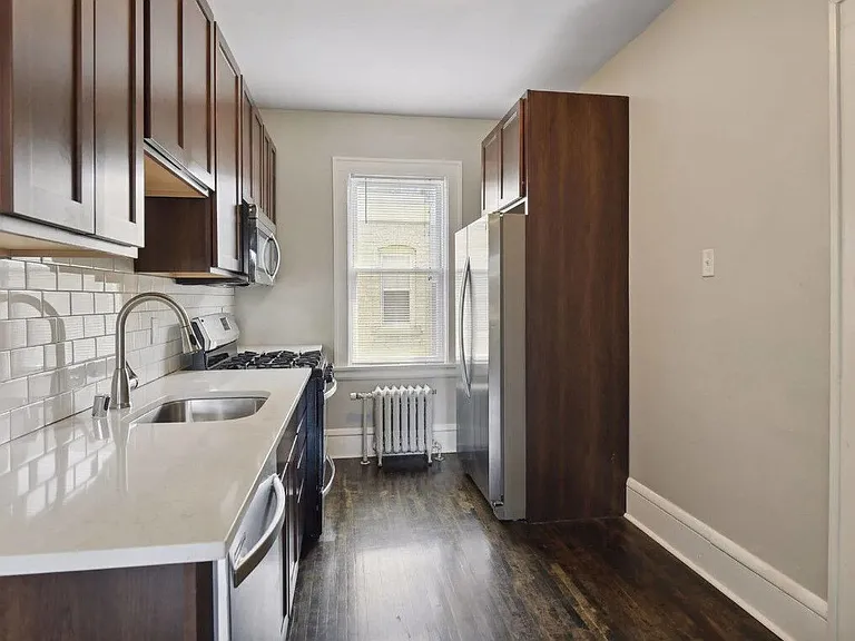 2901 James Ave S — Photo 7