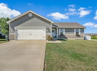 511 Alpine Dr, Waterloo, IL 62298