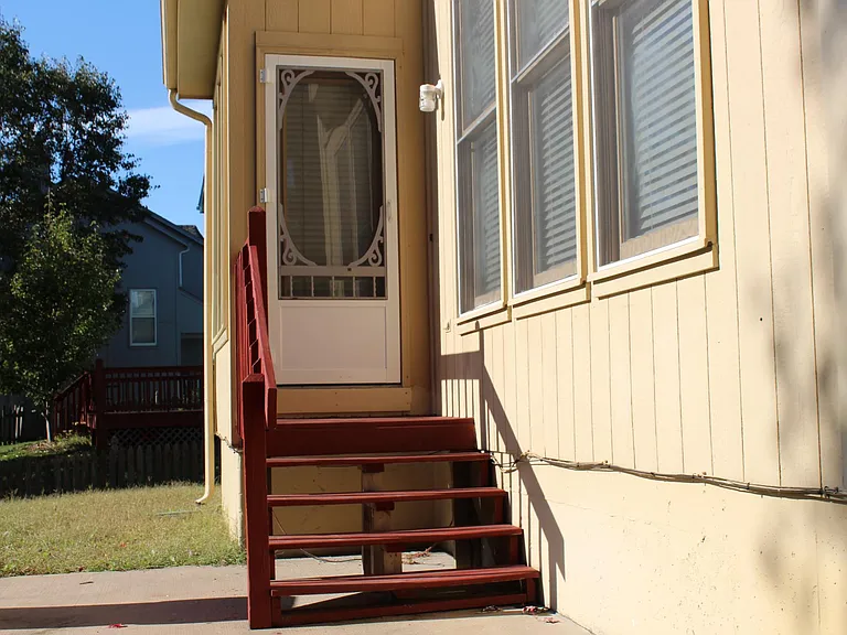 8613 W 127th Pl — Photo 20