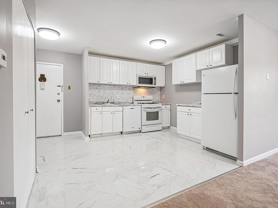 1st image of 19423 Brassie Pl APT 201