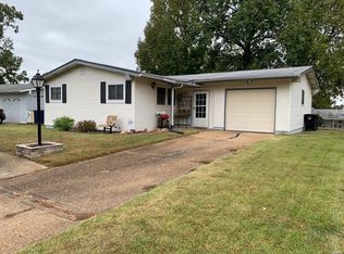 137 Arras Dr, Saint Louis, MO 63129