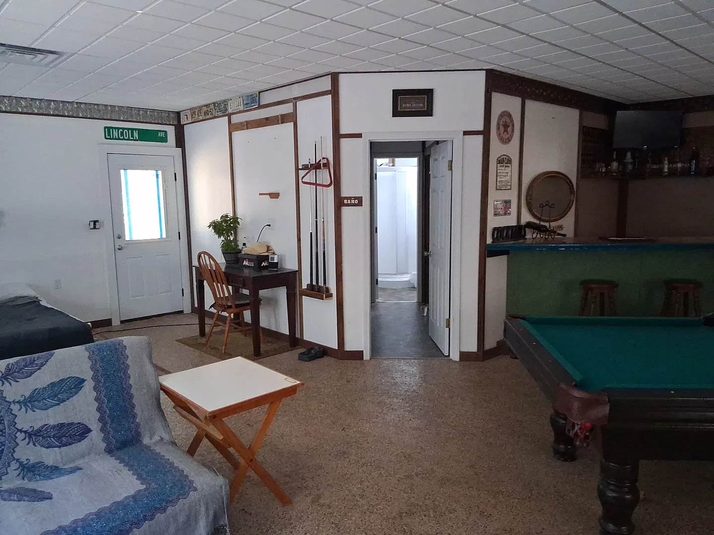 3 bed, 1200 sqft, $1,500 — Photo 4
