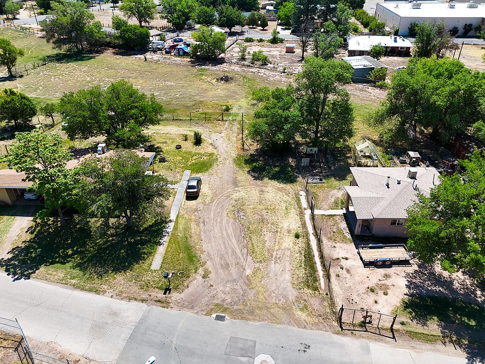 1st image of Desoto Ave
