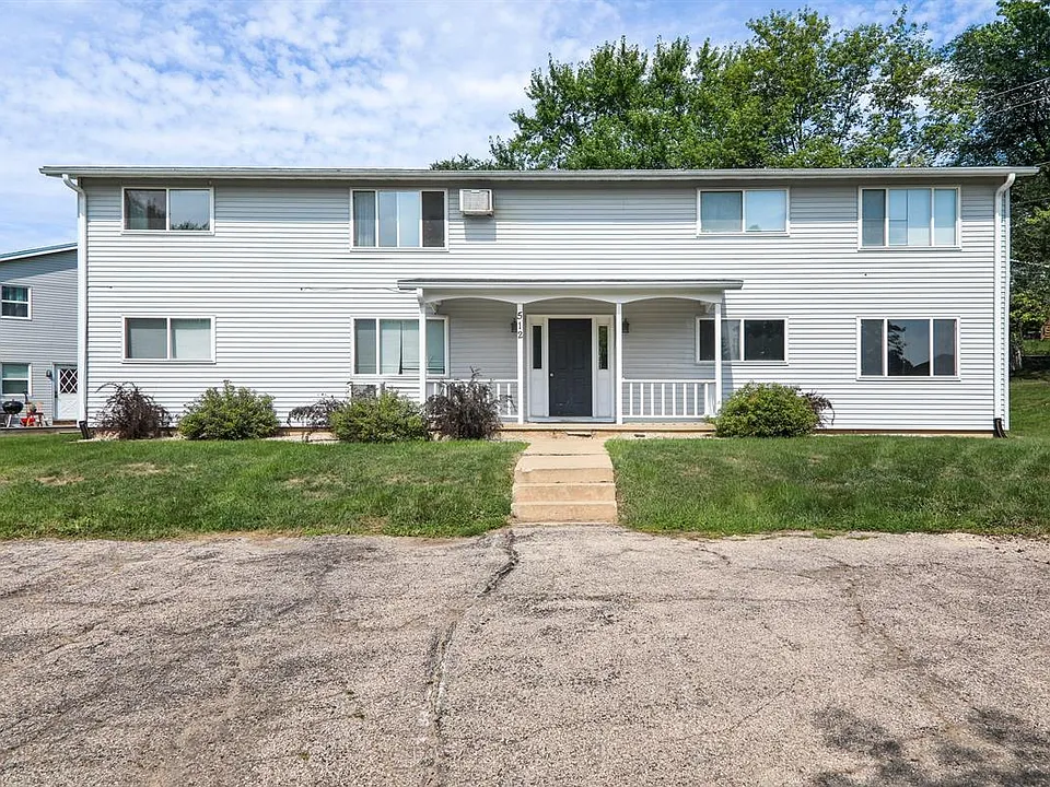 512 S Main St
