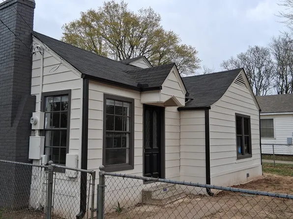 303 Hunter St, Arp, TX 75750