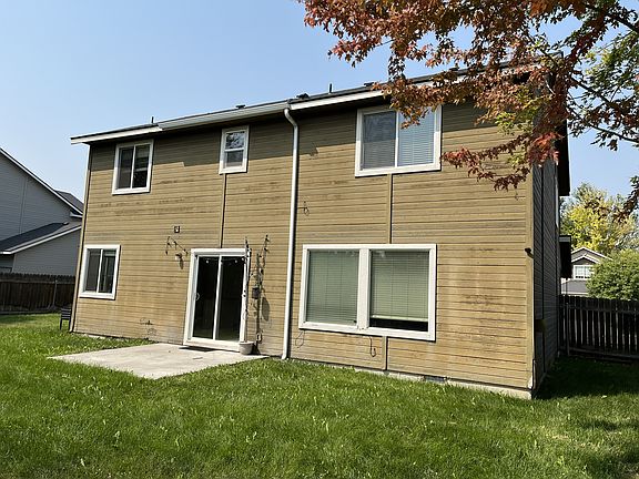 4th image of 3362 N Elmstone Ave
