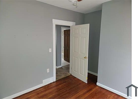 4th image of 17964 Peters St
