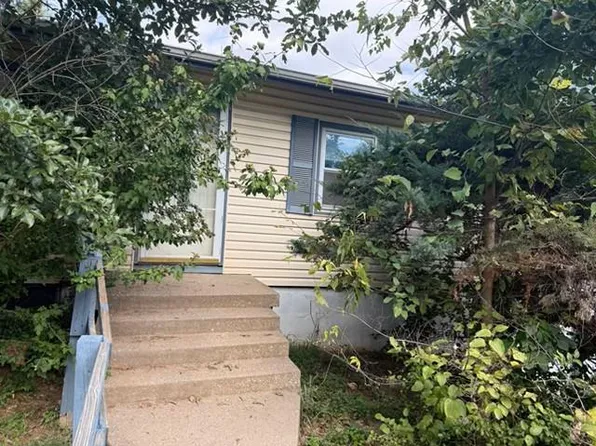 9206 E 44th St, Kansas City, MO 64133