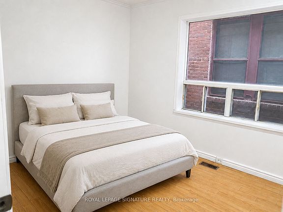 4th image of 916 Woodbine Ave