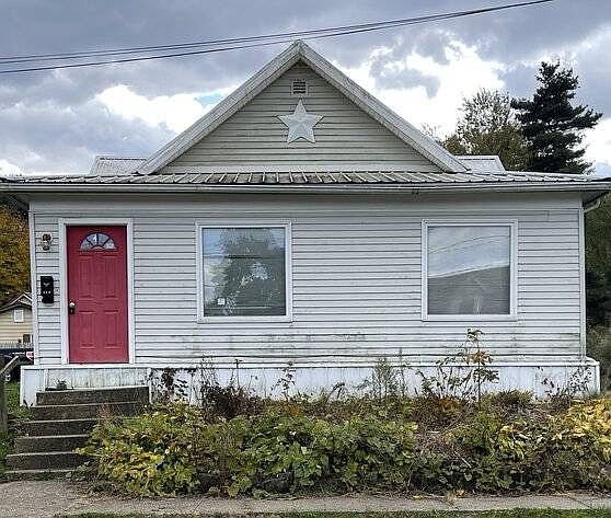 1st image of 916 Grant Ave