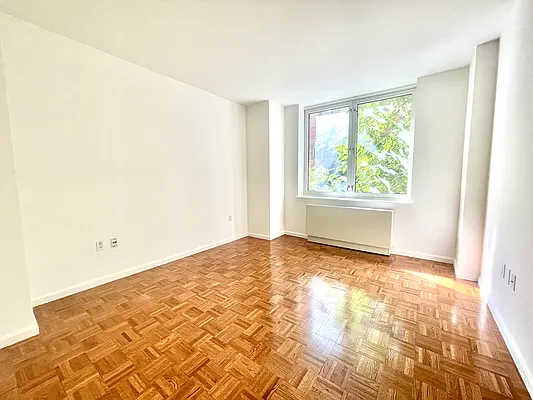 Rented by Addison Property Group | media 3