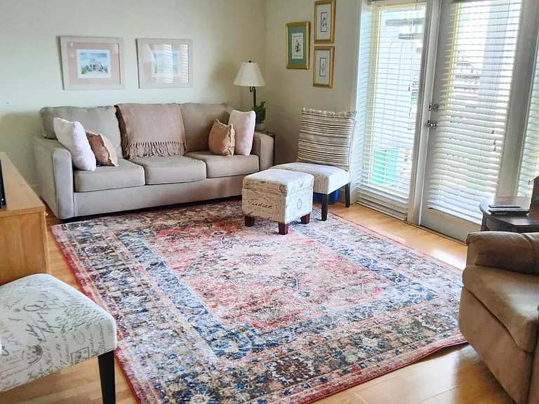 5156 Beach Dr SE #B — Photo 3