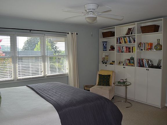 Master 1:  king bed