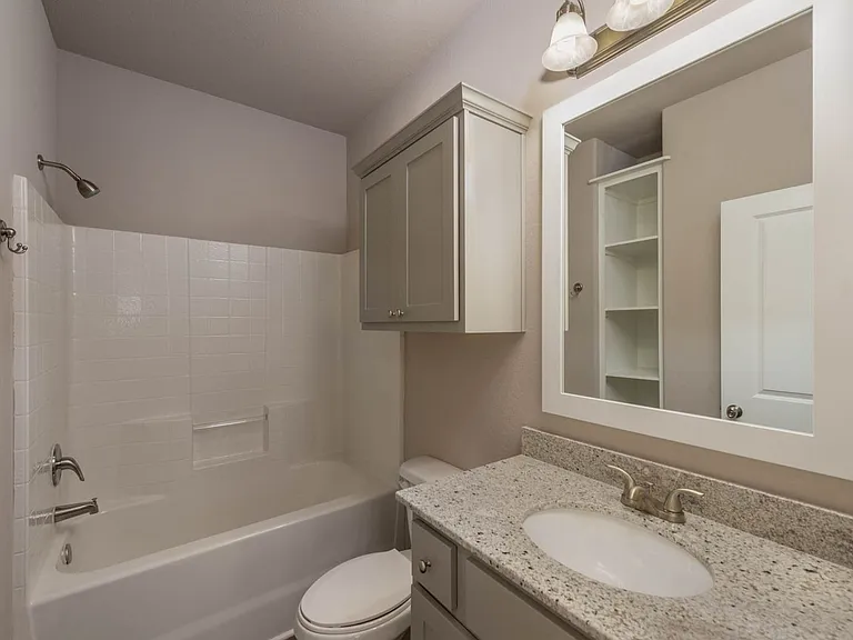 557 Momma Bear Dr — Photo 11