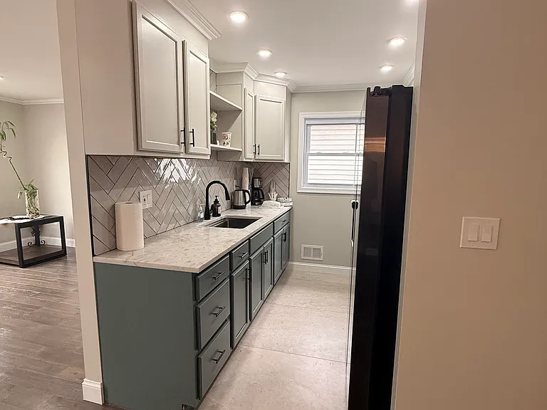 169 Watson Ave — Photo 10