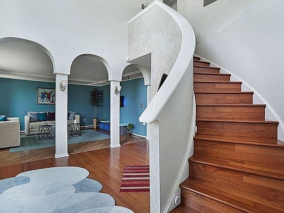 3rd image of 41 Glengary Ct