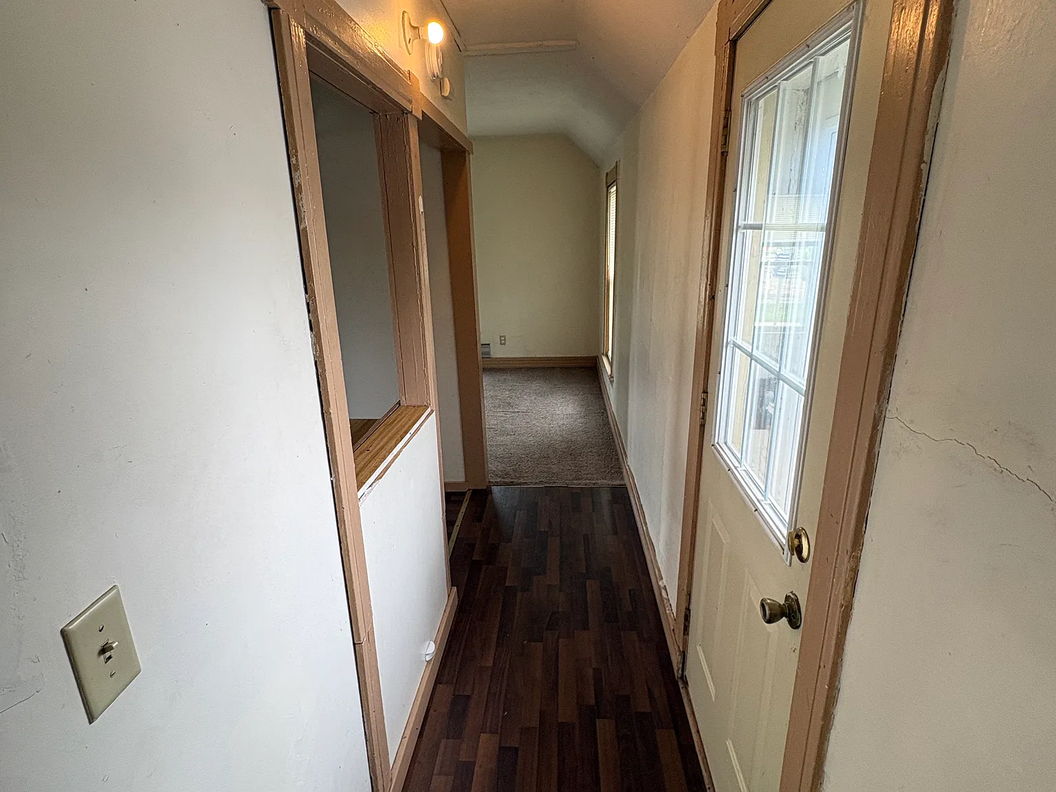 2 bed, $600 — Photo 2
