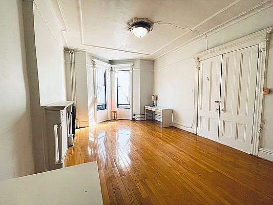3rd image of 430 60th St Floor 2