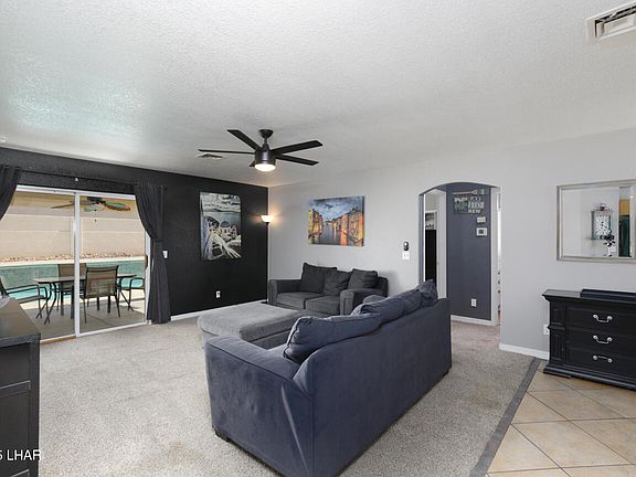 4th image of 2301 Sahara Dr