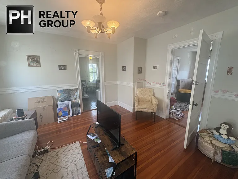73 Marlboro St #3 — Photo 10