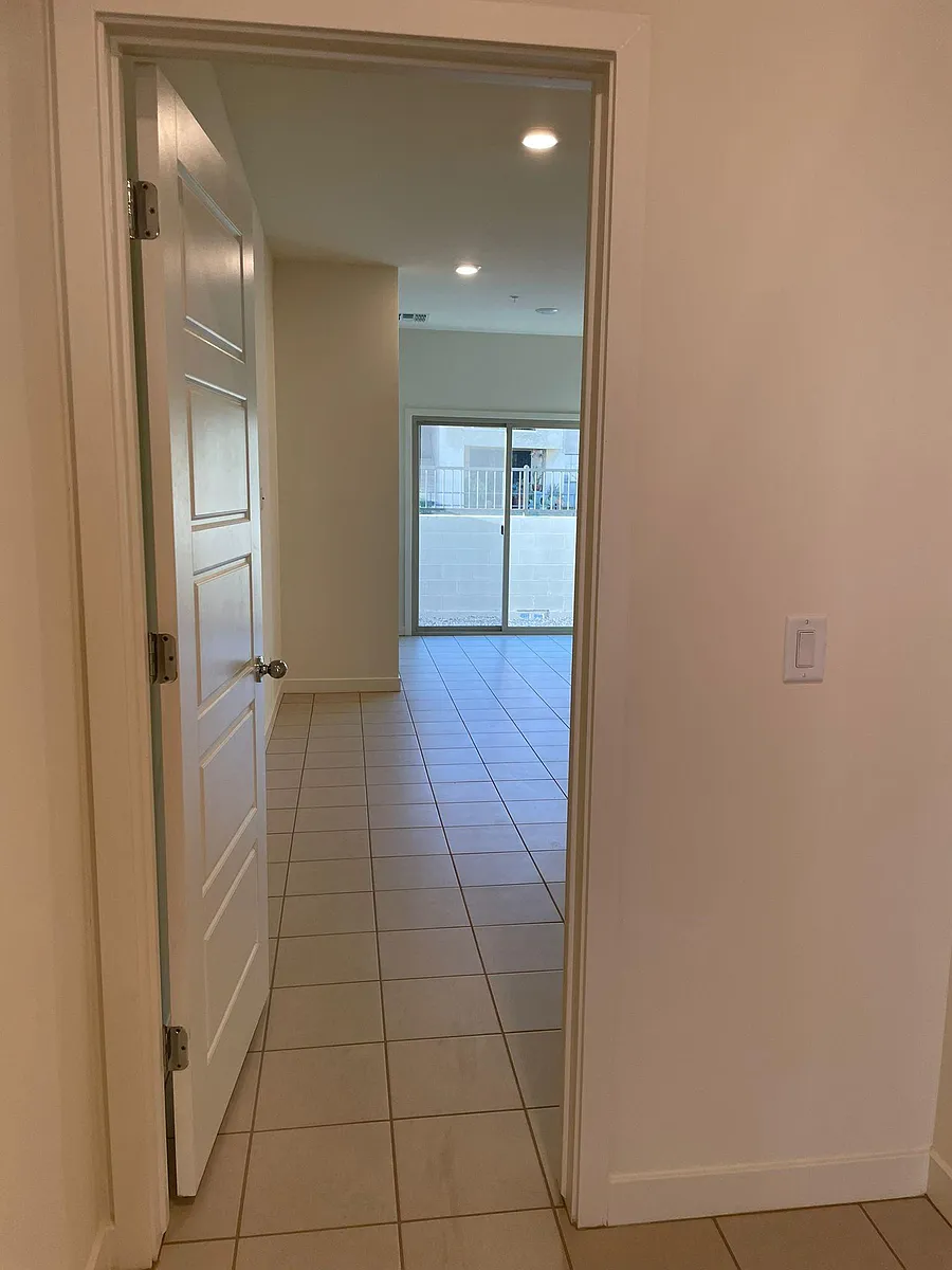 Building Photo - 2162 W Harmont Dr #2162