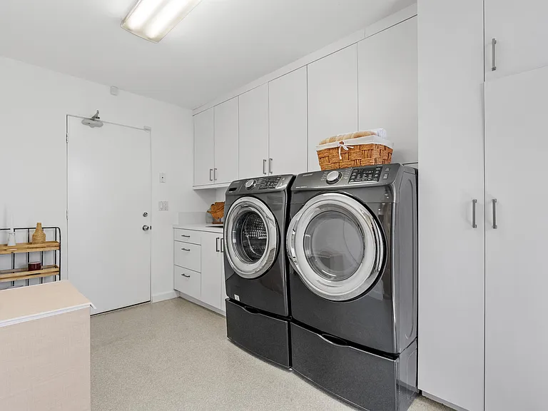 715 Bayside Dr — Photo 42
