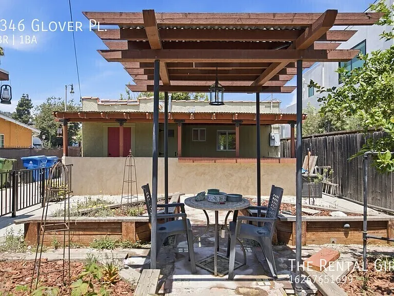 2346 Glover Pl — Photo 21