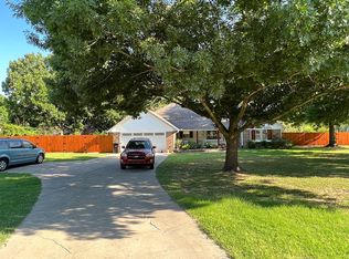 4 Fairview Ln, Shawnee, OK 74804