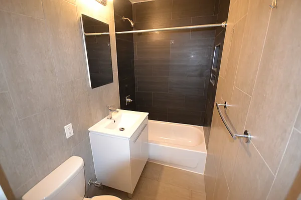 Rented by Silverstein Collection LLC  | media 1