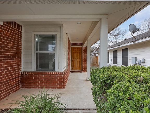 2nd image of 3209 Etheredge Dr