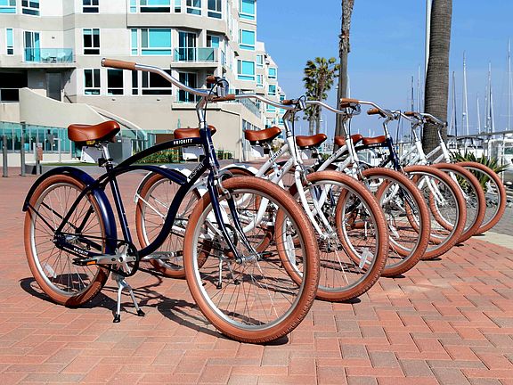 Complimentary bike rental at Esprit Apartment Homes