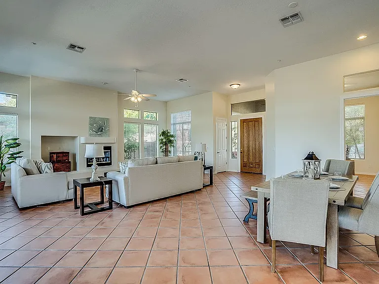 42020 N Moss Springs Rd — Photo 2