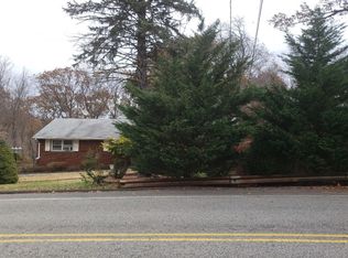 566 Squaw Brook Rd, North Haledon, NJ 07508