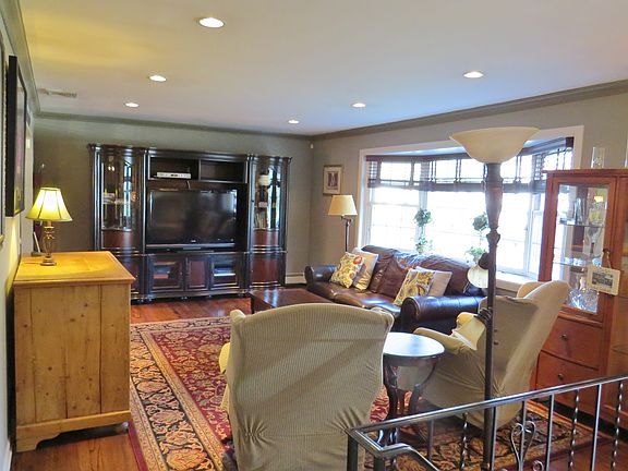 4th image of 30 Cavell Pl