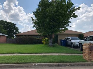 2927 Strain Ct, Lancaster, TX 75134