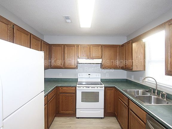5th image of 5606 Split Oak Way