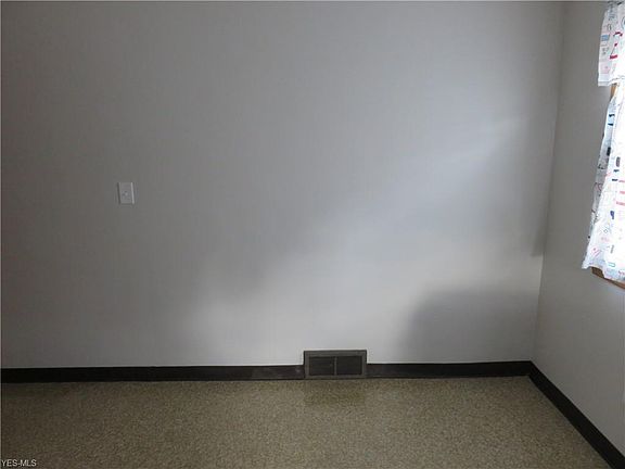 5th image of 538 Lincoln Ave
