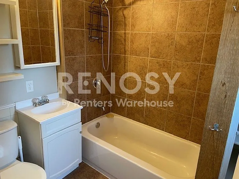 708 Randolph Ave #2 — Photo 8