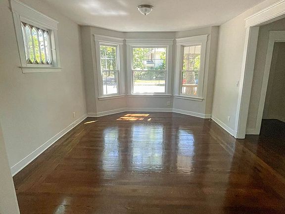 2nd image of 224 W Rock Ave Unit 1