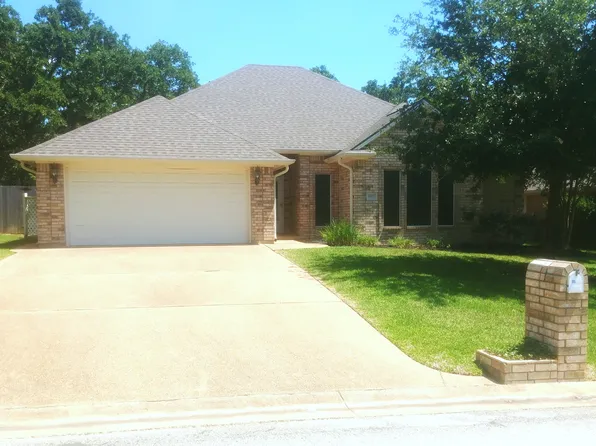 1802 White Stone Dr, Bryan, TX 77807