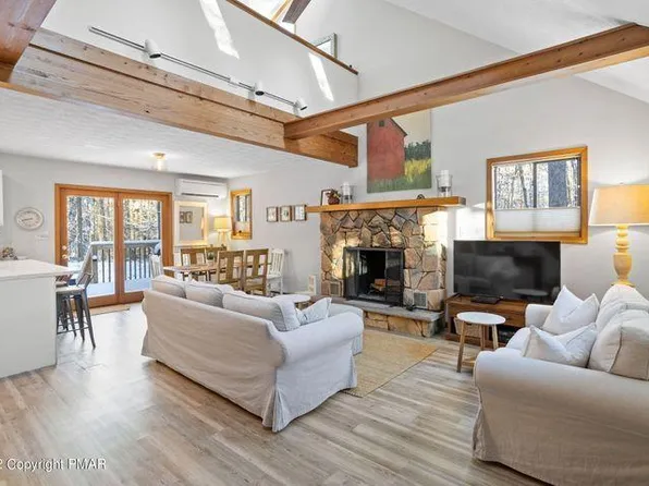 327 Route 423, Pocono Pines, PA 18350