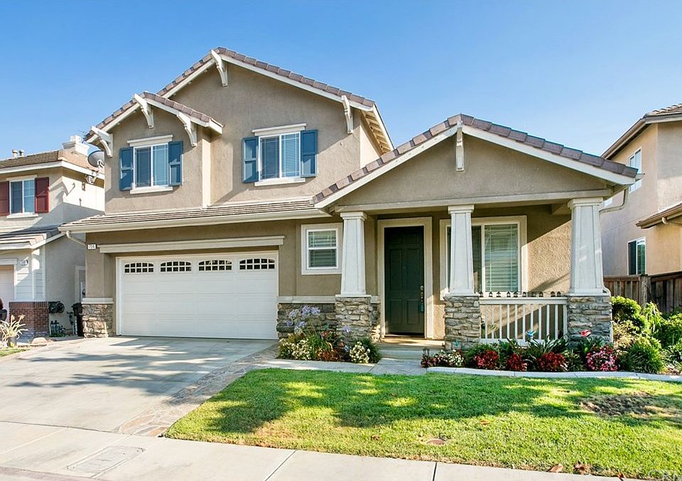 1st image of 734 Sawtooth Dr