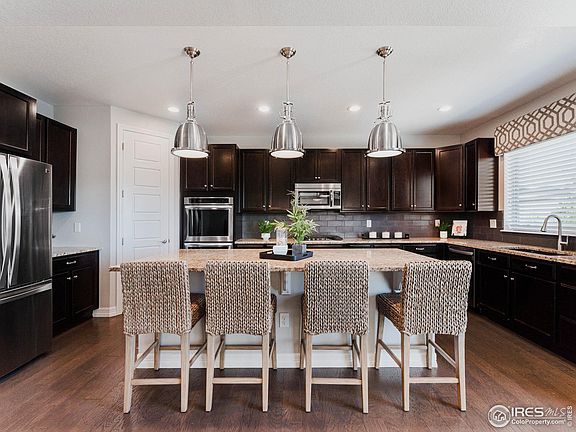 4th image of 16448 Prospect Ln